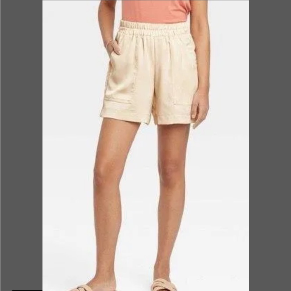 A new day off white shorts